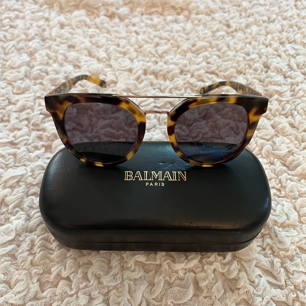 Balmain BL2110 Tortoise sunglasses.